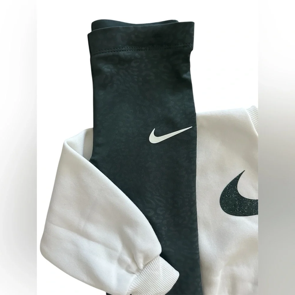 Nike soft comfy